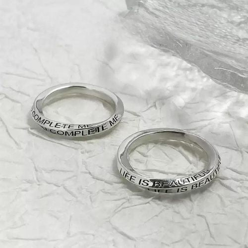 Silvora Möbius Ring